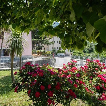Casa Vacanza La Gardenia 트라몬티 외부 사진